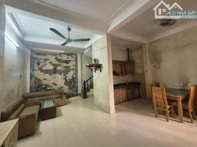 🏡 BÁN NHÀ PHÂN LÔ – KHU TẬP THỂ ĐẠI HỌC MỎ – 45.5M² – 3 TẦNG – GIÁ 8.2 TỶ