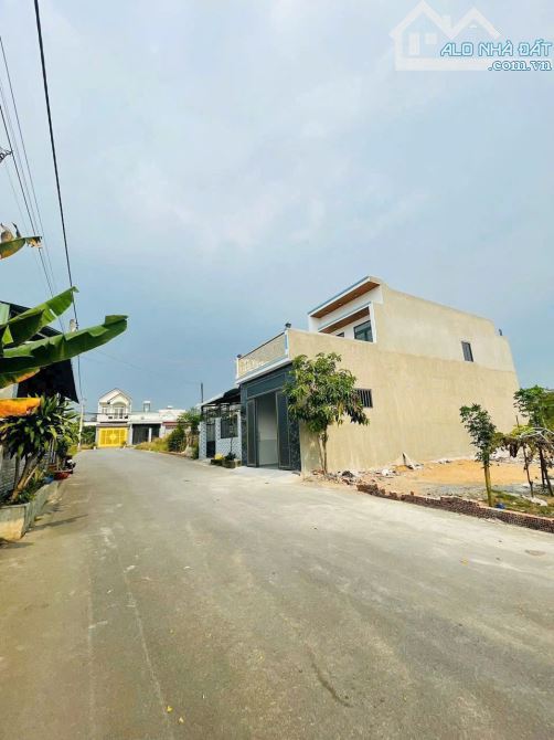 Bán căn nhà 1 trệt 1 lầu đẹp lung linh phường Trảng Dài