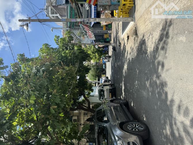 🧨 Nhà 4 tầng. HXH thông. 6,2x14 (Dtich 90m2 - Nở hậu). Ngay ngã 4 Hàng Xanh. Chỉ 11,x Tỷ