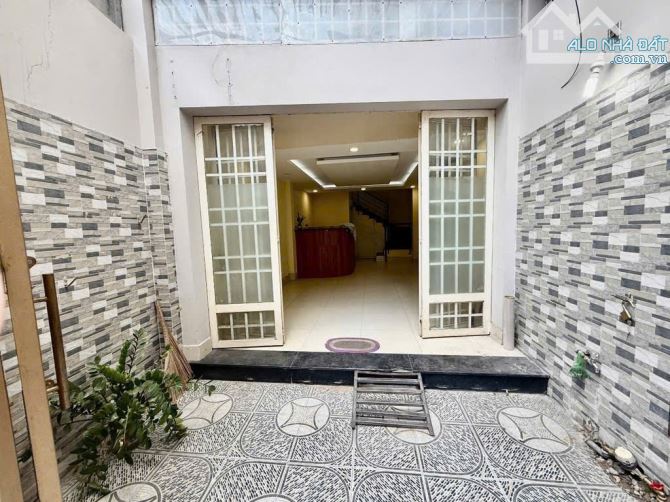 Cần bán gấp nhà gần MT Điện Biên Phủ P15 Bình Thạnh 5 tầng 40m2 nhỉnh 5 tỷ
