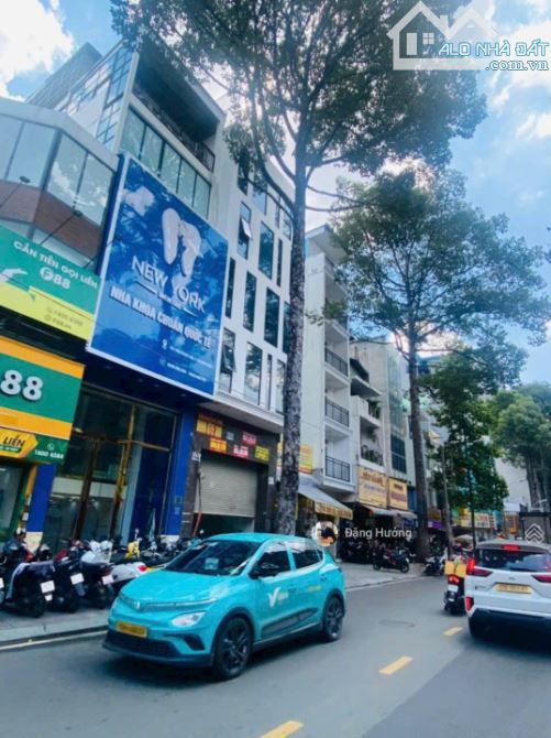 Bán nhà góc 2 MT Ngô Gia Tự - DT: 8 x 27m - CN: 185m2 - 5 tầng - HĐT: 140 triệu/tháng