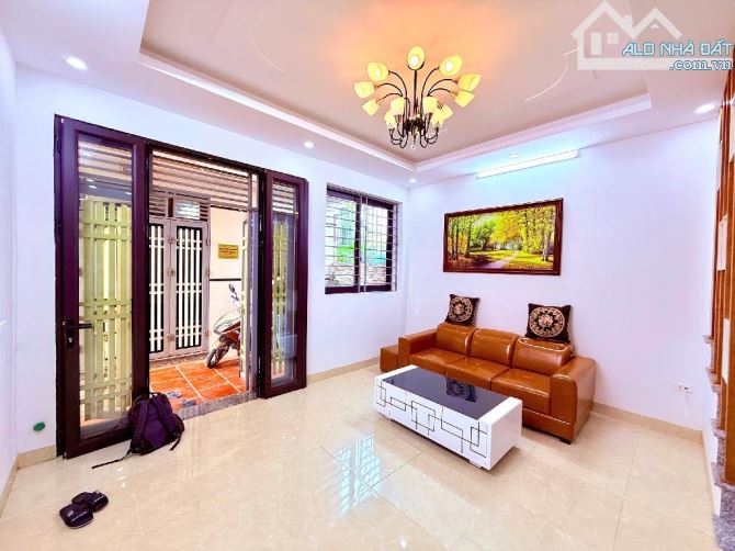 BÁN NHÀ ĐẸP 4 TẦNG 33m DƯƠNG NỘI CÁCH 20M OTO ĐỖ GIÁ 5xx
