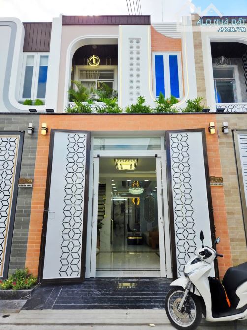 BÁN NHÀ TRỆT LẦU GẦN HỒ BÚN XÁNG GIÁ 4 TỶ 190