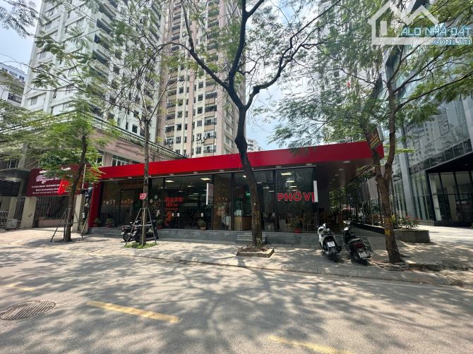 Cho thuê nhà phố Duy Tân, Diện tích 300m2, Mặt tiền 20m làm gì cũng dc