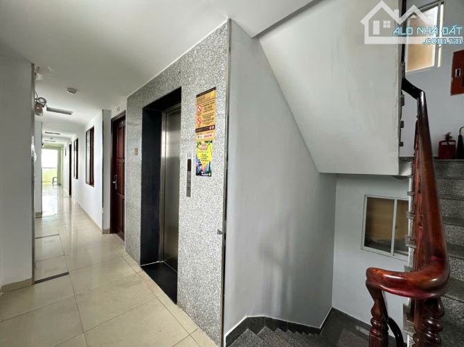 Nhân - 2 căn nhà vị trí đắc địa tp biển đường Lê Thánh Tôn bán 80 tỷ