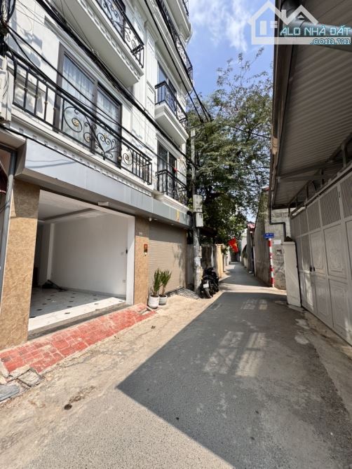 PHƯƠNG CANH, 40M2*5T, GARA Ô TÔ, NỘI THẤT SỊN, GIÁ 8.x TỶ