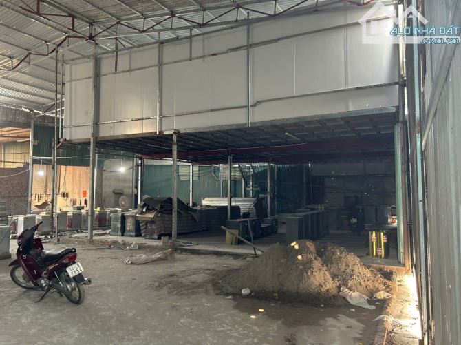 Cho thuê 700m2 kho xưởng KCN Kim Chung - Hoài Đức. Xe cont vào tận nơi. Giá 60k