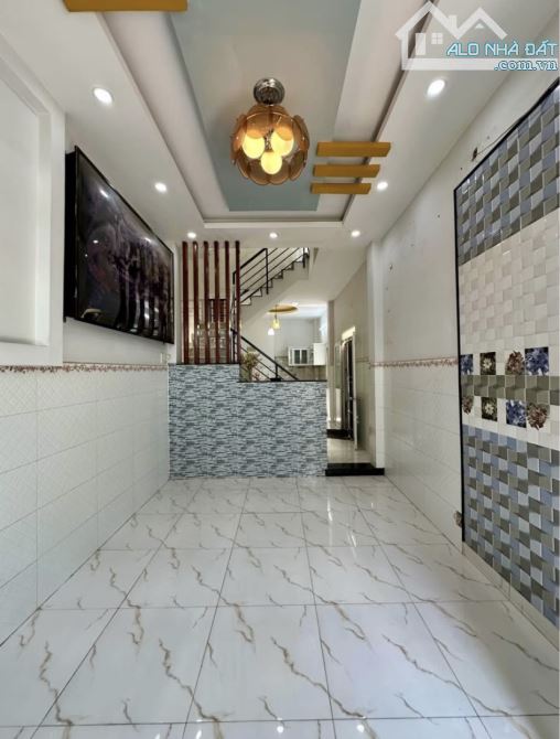 Nhà  góc đẹp, 3 tầng, hẻm 4m, Đặng Chất- thông Dạ Nam, k lộ giới