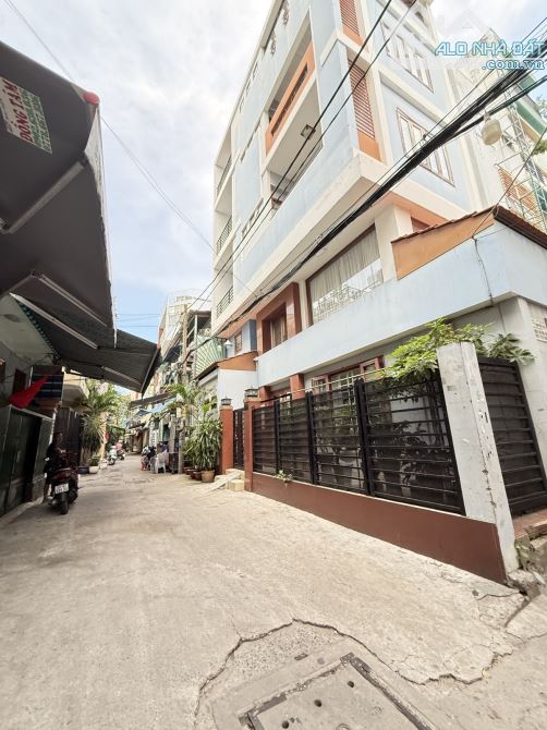 Căn góc ko Lộ Giới. Hẻm xe hơi ngay Chợ Nhật Tảo. Q10. 50m2. 2 tầng. Nhỉnh 7 tỷ.