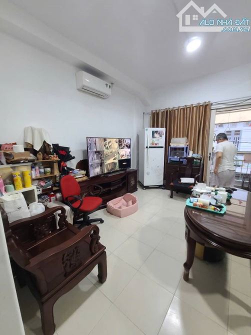 BÁN NHÀ HXH, CẦU VƯỢT HOÀNG HOA THÁM, P.13, TB – 85M²(6 x 15m), TIỆN Ở/ VĂN PHÒNG – 20 TỶ