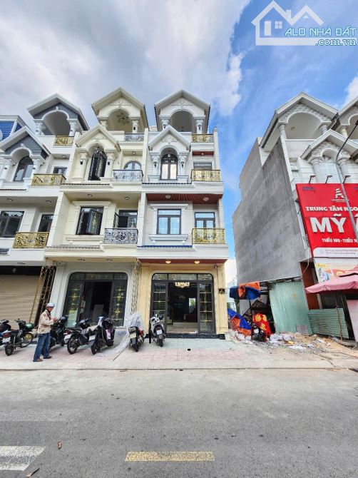 Bán nhà 1T3L 4.5x16m hoàn công, đường D1 KDC Phú Hồng Thịnh 6 p. An Bình