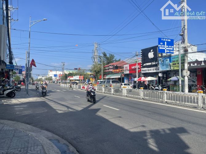 🏡 BÁN NHÀ MẶT TIỀN VIP ĐƯỜNG 30/4 – VŨNG TÀU – KINH DOANH SẦM UẤT – GIÁ CHỈ 18 TỶ 🏡