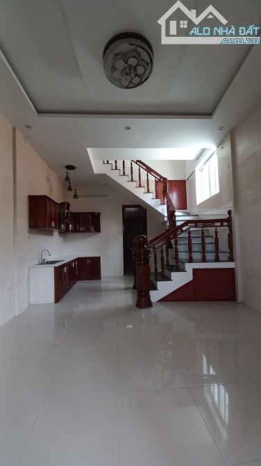 🏡 NHÀ 2️⃣ TẦNG 3️⃣ P. NGỦ 3️⃣ WC TRUNG TÂM TP HUẾ