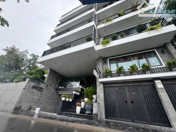 Chính chủ bán nhanh trong tháng toà nội thất cao cấp - phân lô Nghi Tàm 100m2, MT: 9m
