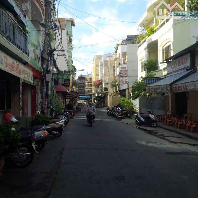 Bán nhà hẻm xe hơi Đồng Xoài, P.13, Tân Bình – Gần khu K300,DT: 4,1x 17m, nở hậu tài lộc