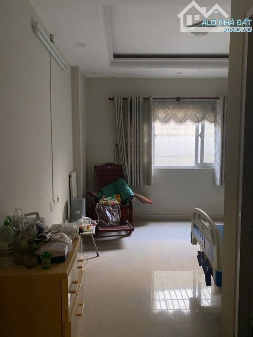 NHÀ HXT 8M SÁT MT NGUYỄN HỒNG ĐÀO, P.14, TB – 63.5M², 5PN TIỆN Ở/ MỞ VP/ KD - 13 TỶ TL