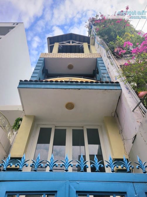 Hẻm nhựa xe tải Tô Hiến Thành. Q10. Nhà 5 tầng siêu đẹp. 4PN. ST. Sân để xe. Chỉ 12,x tỷ.
