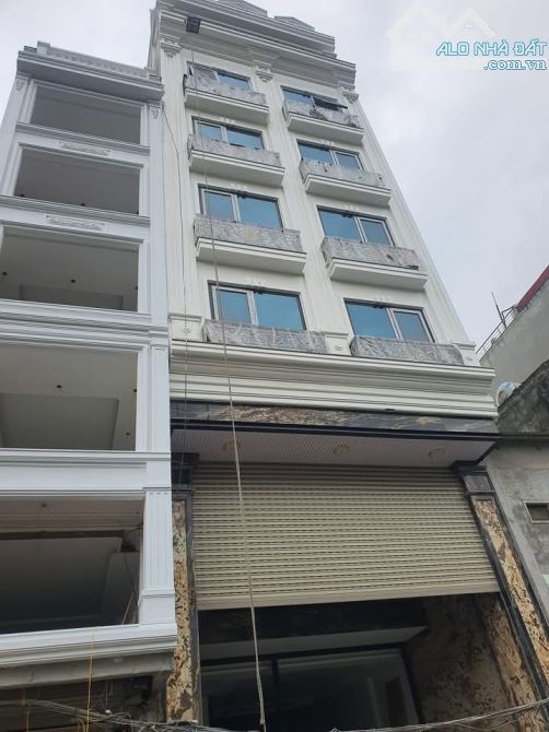 43.8 tỷ - 27 Đại Cồ Việt - Tòa nhà 90m, 9 tầng thang máy, 7m MT.