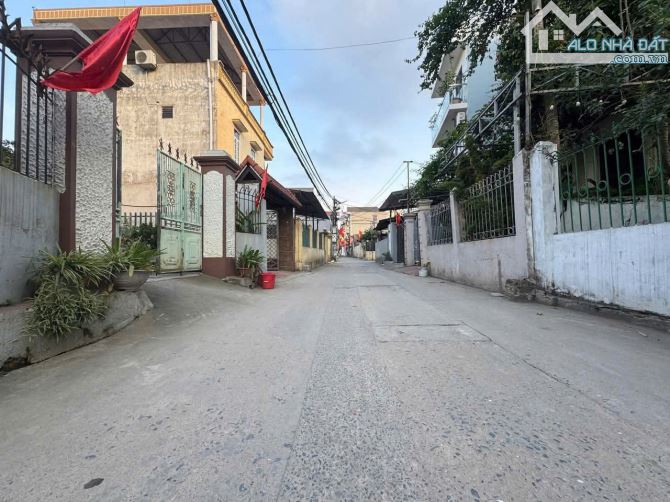 TRỤC CHÍNH KINH DOANH MAI HIÊN- MAI LÂM, THÔNG Ô TÔ TRÁNH, HÀNG XÓM VIN CỔ LOA CẦU TỨ LIÊN