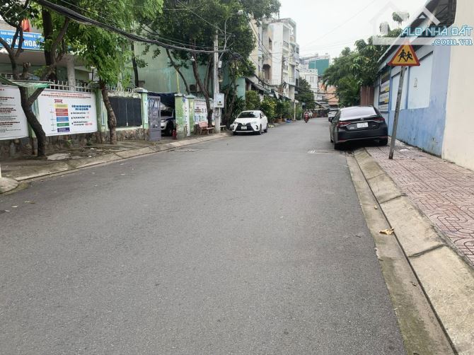 2 MẶT BẰNG –  143m² (9/9.5 x 15m) – HXT 8M SÁT MẶT TIỀN LẠC LONG QUÂN, P.9 TB - 25 TỶ TL