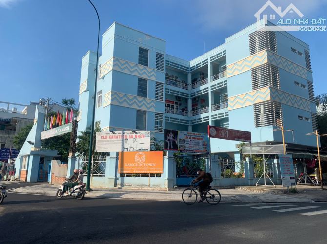 Bán mật tiền Dương Quãng Hàm , câch CV Gò Vấp 500m , giá 18,5  tỷ m dt 80 m2 ,HDT 60 tr /