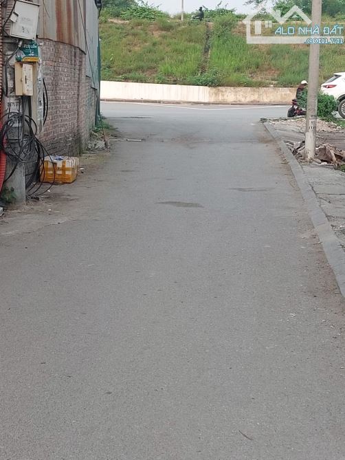 BÁN  ĐẤT PHÚC LỢI LONG BIÊN. ,58M² GIÁ 7 TỶ.   MẢNH ĐẤT CÁCH 1 NHÀ RA Ô TÔ TRÁNH. Bánh mản