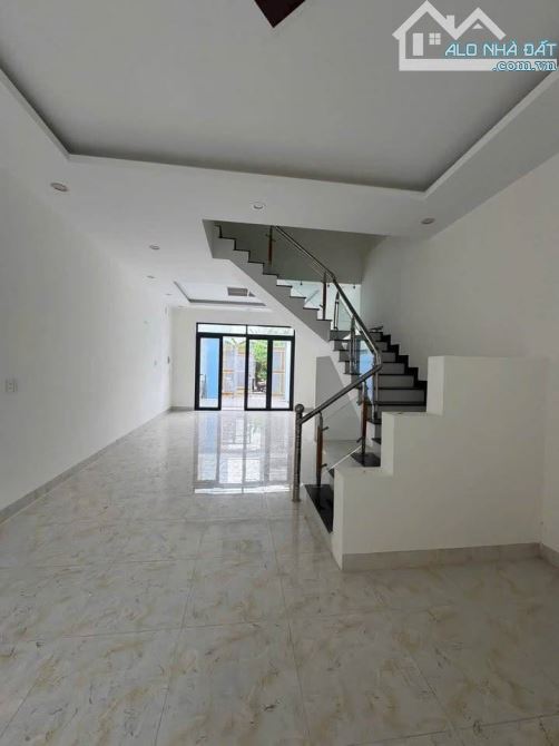 BÁN NHANH NHÀ 1 TRỆT 1 LẦU HẺM Ô TÔ - PHƯỜNG 10 - DT 88.4M2 NGANG 5M - GIÁ CHỈ 5 TỶ