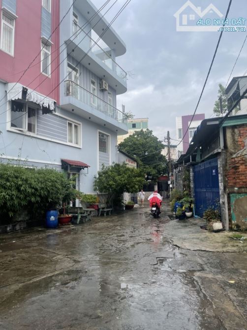SIÊU RẺ HƠN 1 TỶ CÓ NHÀ TÂN PHÚ 1 TRỆT 1 LẦU SÁT ĐẠI HỌC CÔNG THƯƠNG
