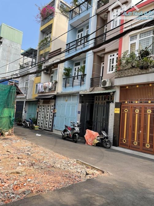 NHÀ 140m² (4.5 x 27) - HXH PHẠM VĂN BẠCH  - GẦN EMART - GIÁ 7.X TỶ