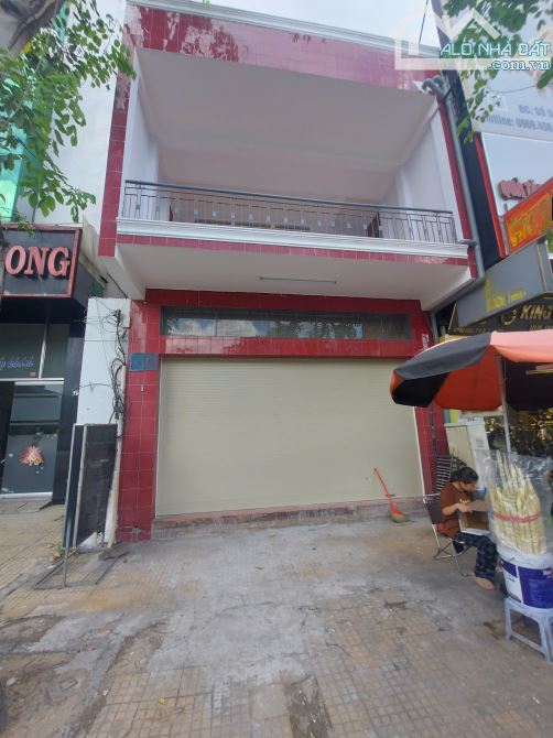 📍 Mặt tiền Cộng Hòa, p.4 Tân Bình – 6x18m – 2 tầng + sân thượng – chỉ 40 triệu