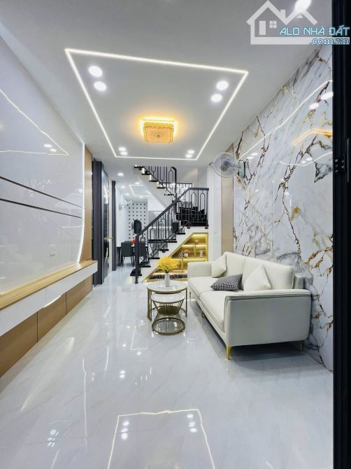 🔥 MẶT TIỀN NGUYỄN GIẢN THANH - KHU CHỢ THUỐC CƯ XÁ BẮC HẢI - GIÁ CHỈ 3.78 TỶ!