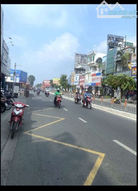 BÁN NHÀ MẶT TIỀN 105M2(5X21M) NGAY VINCOM PHAN VĂN TRỊ, GÒ VẤP. 19 TỈ