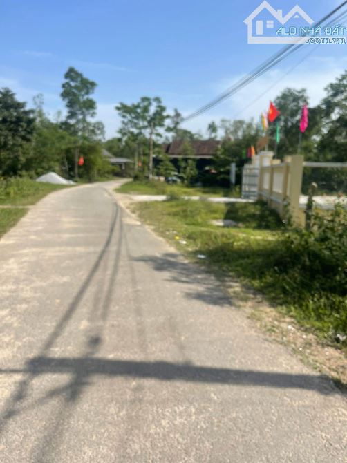 Đất Mặt tiền Thân Nhân Trung - Thuỷ Lương  - Diện tích: 126m2 Đường nhựa 13,5m - Giá sập s