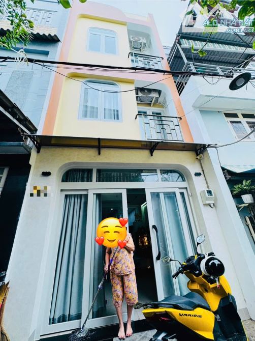 NHÀ 4TẦNG ĐÚC BTCT KHU ĐƯỜNG SỐ   X/1 CĂN THỨ NHẤT SÁT ĐƯỜNG XE HƠI  KHU ĐƯỜNG SỐ - Ô TÔ