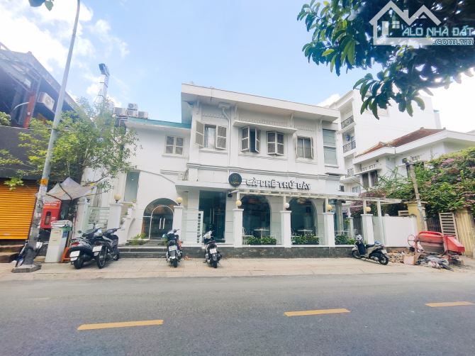 TIN CỰC HIẾM - BIỆT THỰ MẶT TIỀN 79A PHAN KẾ BÍNH, QUẬN 1 - NGANG 15M - NHÀ ĐẸP, GIÁ TỐT