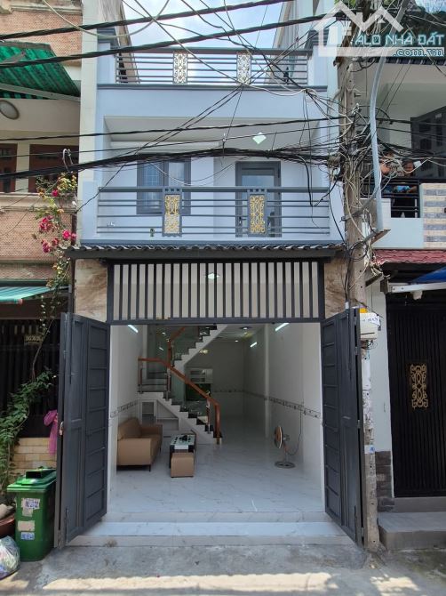 4 tỷ 050 (T.Lượng) - Nhà Hẻm Ô tô Đường Lê Văn Quới, 40m2, 2 lầu, 2 P.Ngủ