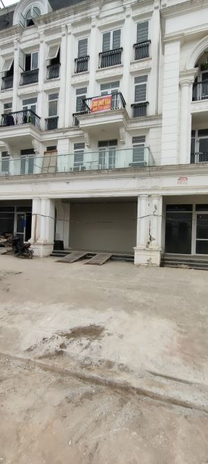 Cho thuê nhà mặt phố Lê Quang Đạo kéo dài Louis City Dt 120m x 5T nhà thô giá 20 triệu