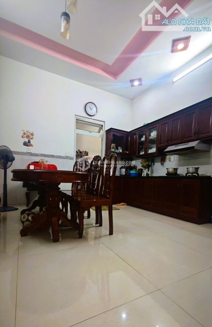 BÁN NHÀ 1T2L ĐƯỜNG HÀN THUYÊN P.10- 90M2 , CÓ GARA OTO- GIÁ 5.8 TỶ CÓ TL