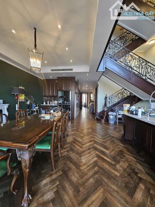 Bán nhà Xuân Diệu, Tây Hồ 166m2, 9 tầng hoàn công, mặt tiền 7.5m dòng tiền 400 triệu/tháng