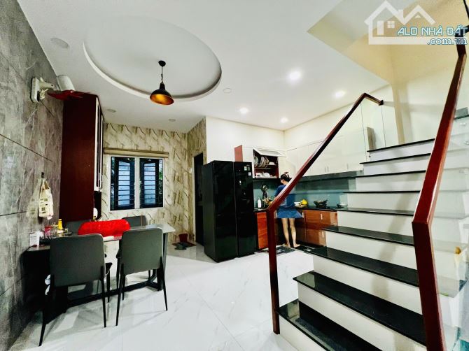 BÁN NHÀ ĐẸP SAU CHỢ GA VĨNH THẠNH Tp NHA TRANG,cách biển 5km