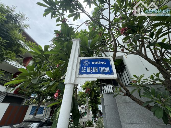 Bán lô đất 103m2 Đường Lê Mạnh Trinh, Sát Biển Mỹ Khê, Giá 17 tỷ TL