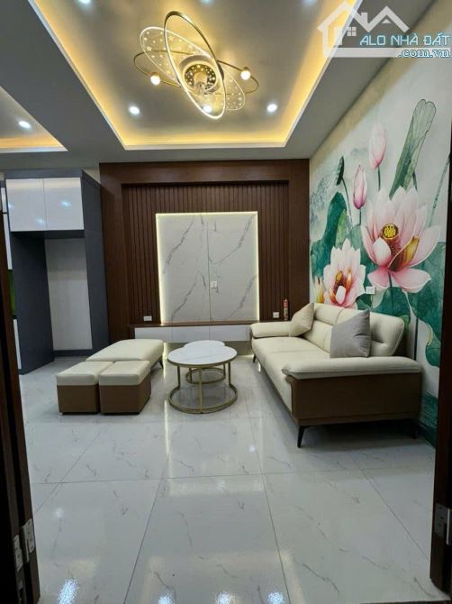 Mới Nhà Xuân Phương 32m2 Nội Thất Xịn 2 Thoáng Giá Chỉ 5.8 Tỷ