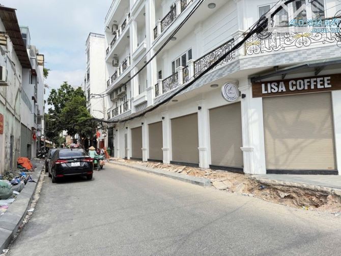 KHU VIP HOÀNG HOA THÁM P13 NGAY NHÀ GA T3 HẺM 10M 4LẦU 7PN CHỈ 1X