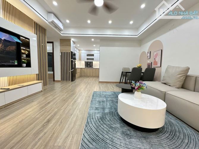 Bán căn 3 ngủ view hồ (ảnh tự chụp) toà OCT2 - ĐN2 Bắc Linh Đàm, Hoàng Mai