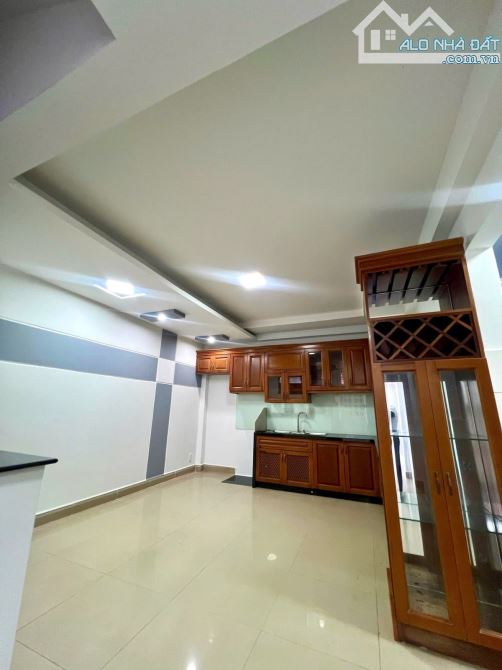 MẶT TIỀN KINH DOANH NGAY CHỢ HIỆP TÂN - TÔ HIỆU - QUẬN TÂN PHÚ - 86M2 - 3 TẦNG - NGANG 5M