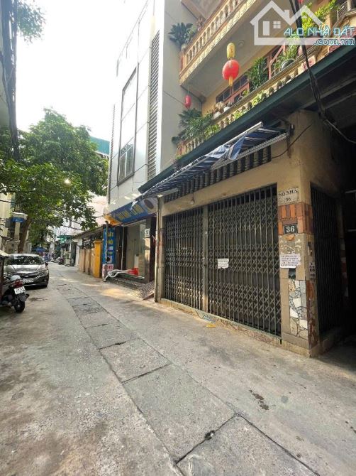 NHÀ HOA BẰNG, CẦU GIẤY, GẦN PHỐ, LÔ GÓC, Ô TÔ, KINH DOANH, CHỈ 15 TỶ