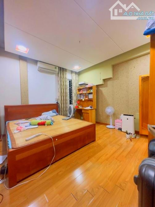 THÁI HÀ - ĐỐNG ĐA  - 63M2 - 2 MẶT TIỀN 6.6M - NGÕ THÔNG Ô TÔ KINH DOANH - CHỈ 20.5 TỶ - 10