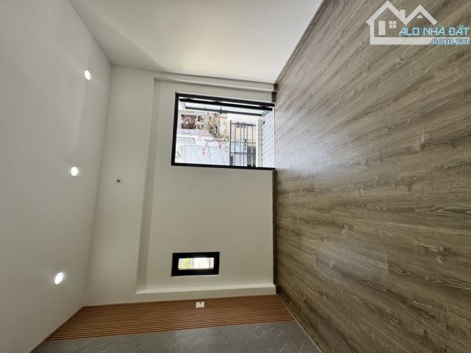 Bán nhà Nguyễn Sỹ Sách, P15, quận Tân Bình. DT 38.4m2 x 2 tầng - 4 x 9.6 . Giá 3.42 tỷ TL - 10