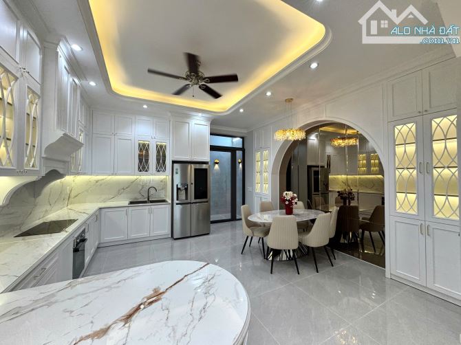 Biệt Thự Hoàng Quốc Việt, Quận 7 90,5m² - Nhà mới, nội thất cao cấp - 18,5 tỷ - 10