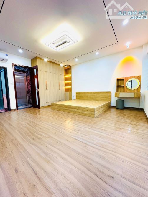 Nhà 6 tầng thang máy, 4PN full nội thất, Nguyễn Văn Cừ, Long Biên – Nhỉnh 9 Tỉ - 11